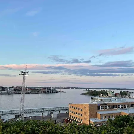 Lux Location, Self Check-in, Ensuite With Full Kitchen Helsinki