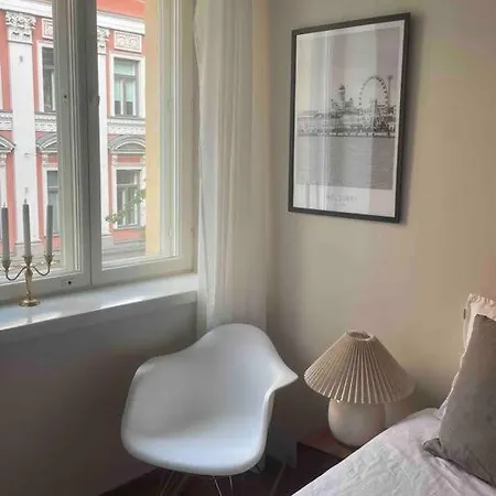 Lux Location, Self Check-in, Ensuite With Full Kitchen هلسنكي