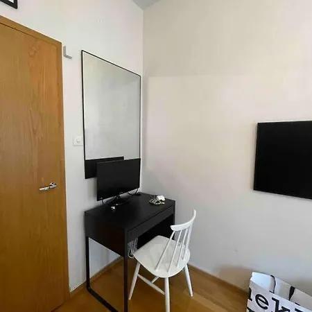 Apartment Lux Location, Self Check-in, Ensuite With Full Kitchen *